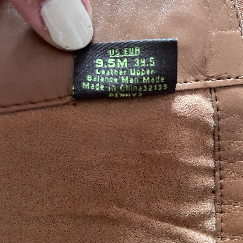 Women's Brown Leather Boots - Picture 6 of 8